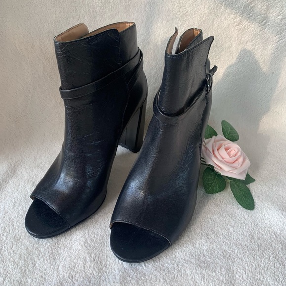 Banana Republic Gayle leather open toe ankle boots - Picture 3 of 15